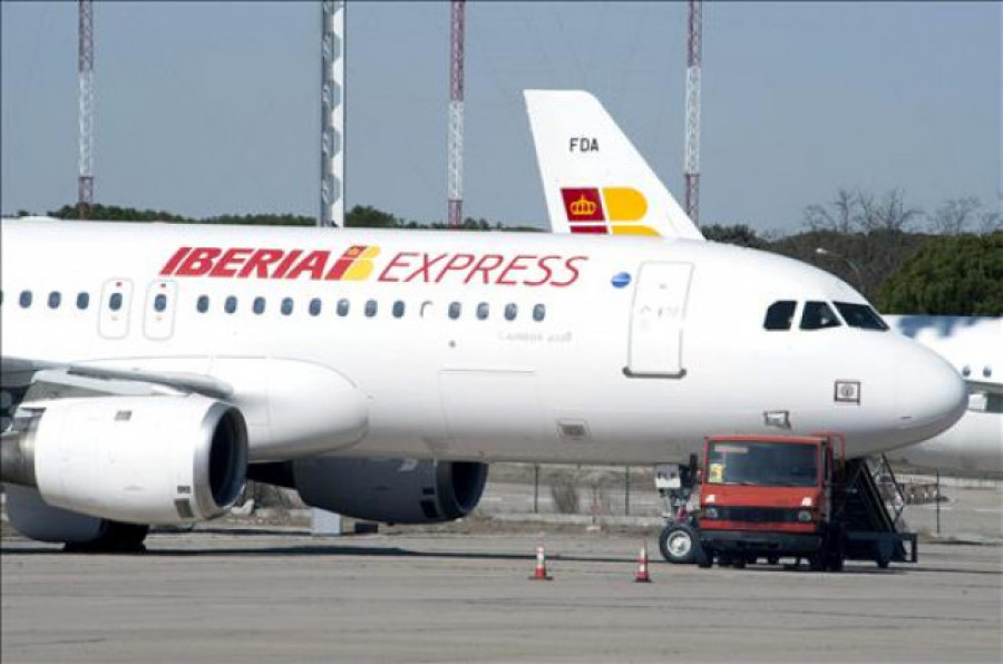 Iberia Express volverá a conectar Vigo con Tenerife este verano