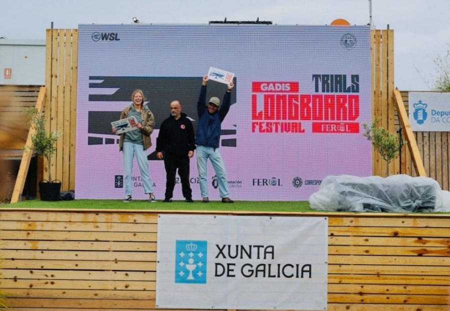 Los surfistas Iago Formosel y Cristina Collazo logran el billete para el Gadis Longboard Festival
