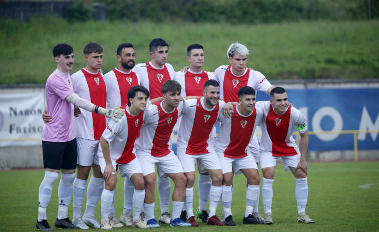 Xaqui Rico, entrenador de O Val, finalista de la Copa Deputación: 