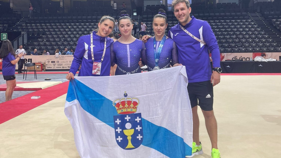 Tatiana López, del Ximnasia Artística Ferrolterra, logra sus primeras medallas estatales en Pamplona