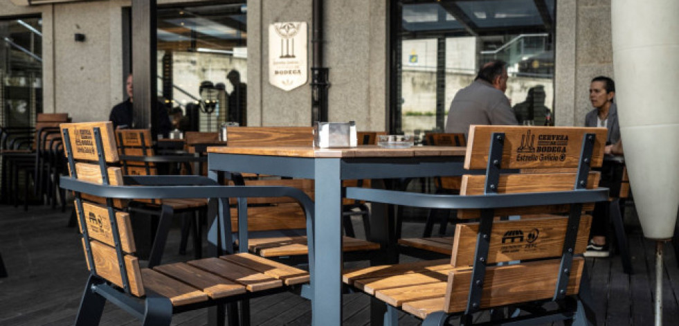 Hijos de Rivera desarrolla un mobiliario de terraza pionero en el sector cervecero español