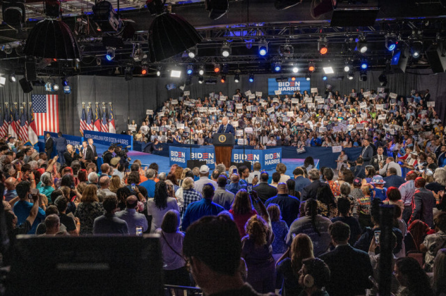 Biden reaparece tras el debate y asegura que está capacitado y que planea ganar las elecciones de EEUU