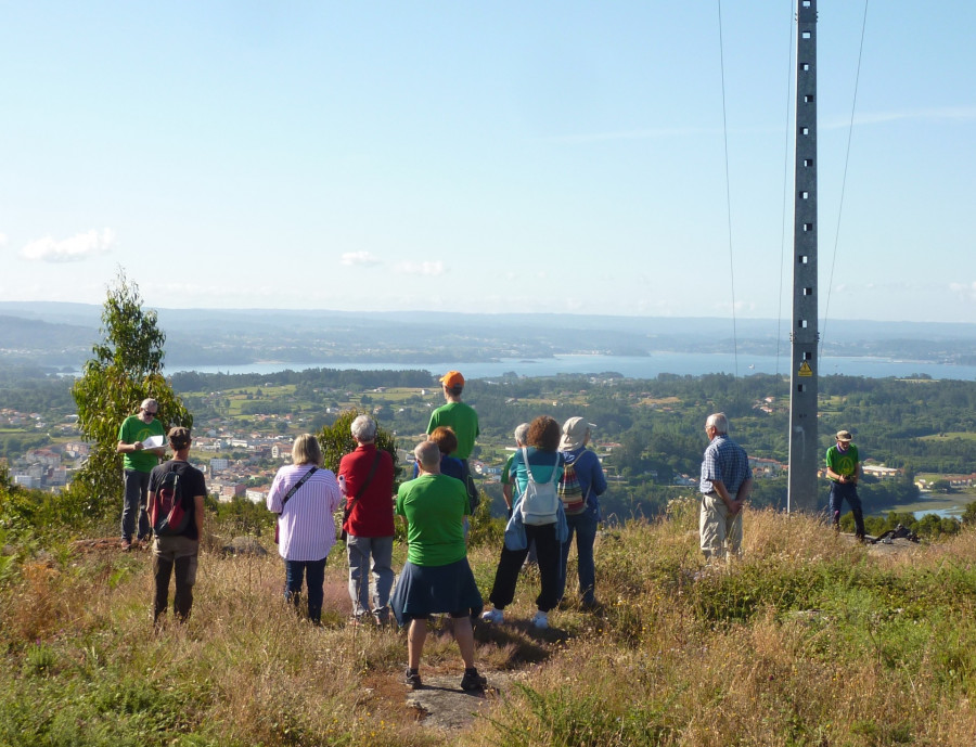 Homenaje al Grupo Alpinista Abrente desde lo alto del Monte dos Poetas