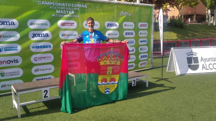 Esteban Díaz, atleta pontés plata estatal en 3.000 obstáculos: “No me esperaba para nada lo que estoy haciendo”