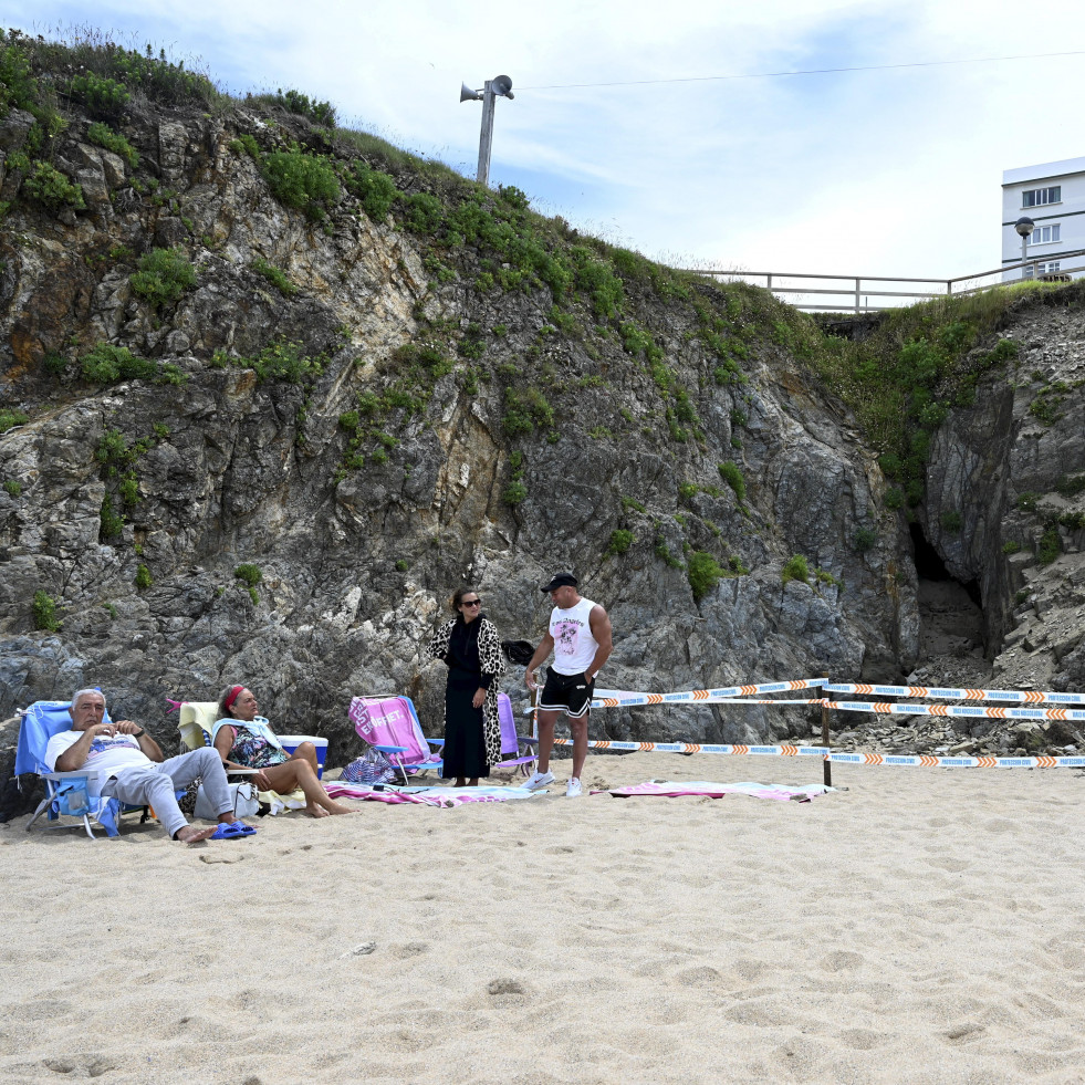 Reabre al baño la playa pequeña de Valdoviño