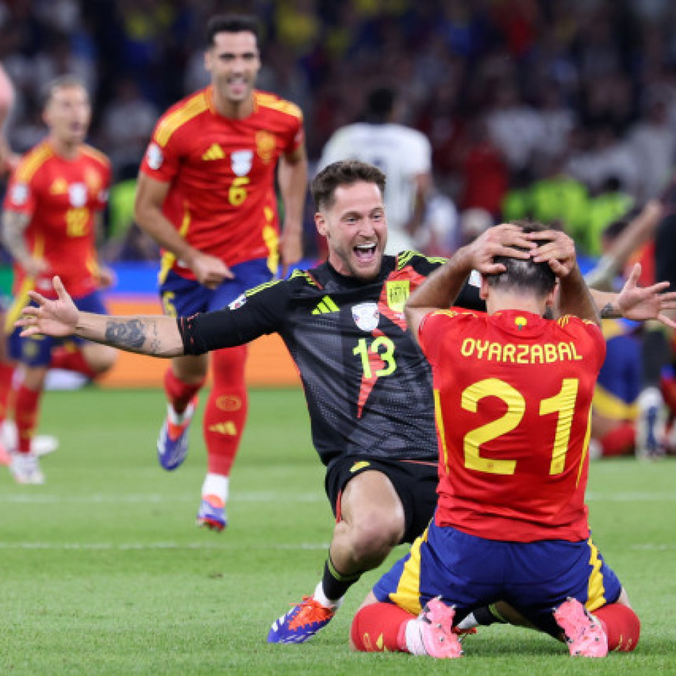 España logra su cuarta Eurocopa con un gol de Oyarzabal  (2-1)
