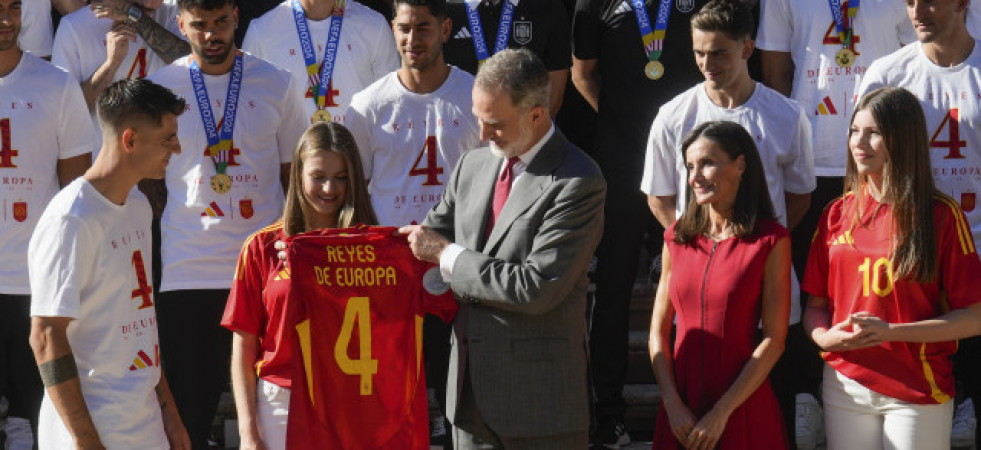 El Rey Felipe VI recibe a la selección española tras la conquista de la Eurocopa