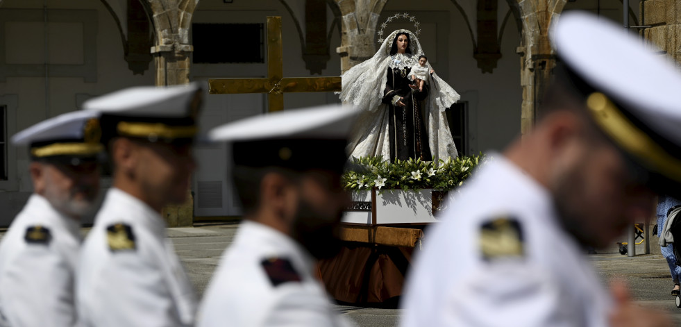 Acto de la Armada por el día del Carmen