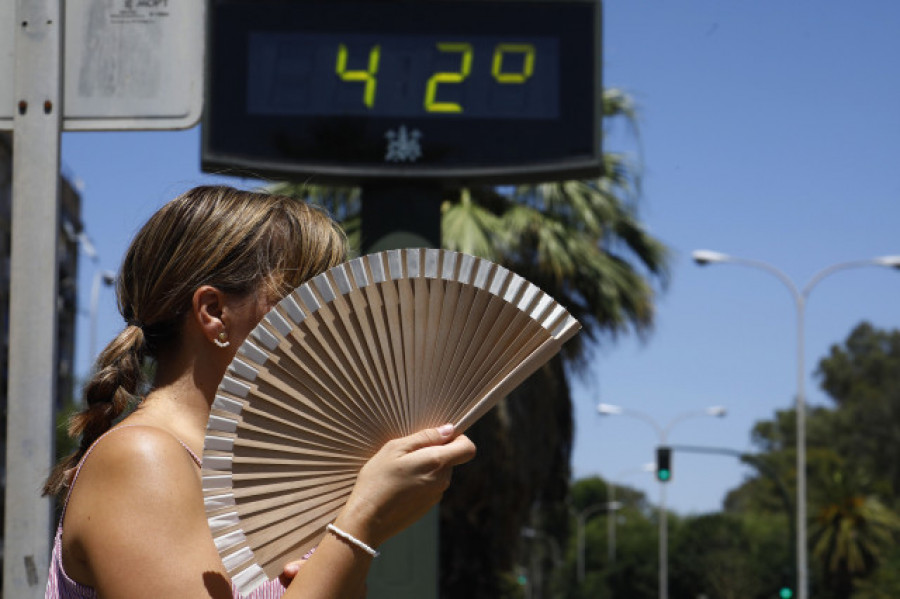 Llega a España la primera ola de calor del verano que dejará el viernes valores de hasta 44 grados