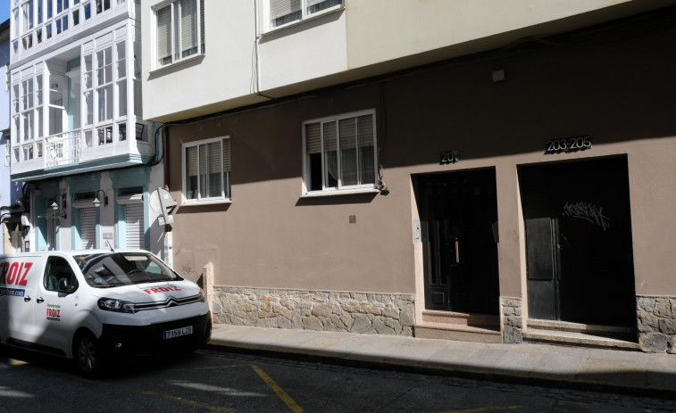 Defensa saca a subasta tres locales en las calles Lepanto, Padre Feijóo y Sol