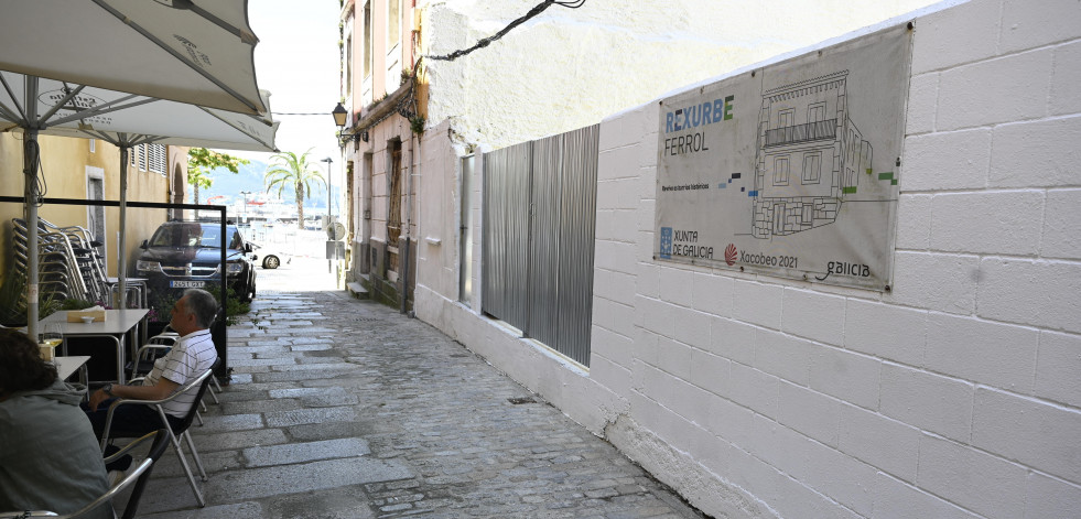 Tres ofertas para rehabilitar dos inmuebles en la zona de Ferrol Vello