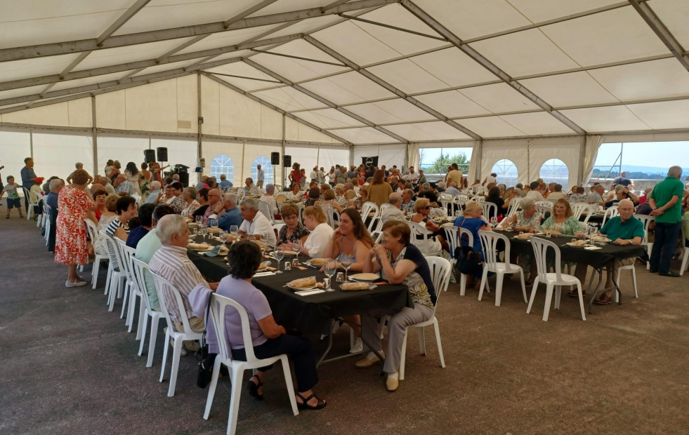 Pontedeume reunirá a sus vecinos a finales de agosto  en la Festa de Parroquias