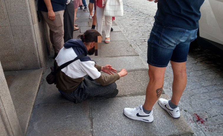 'El Piojo', reducido por un guardia de paisano, tras hurtar 50 euros en Ferrol