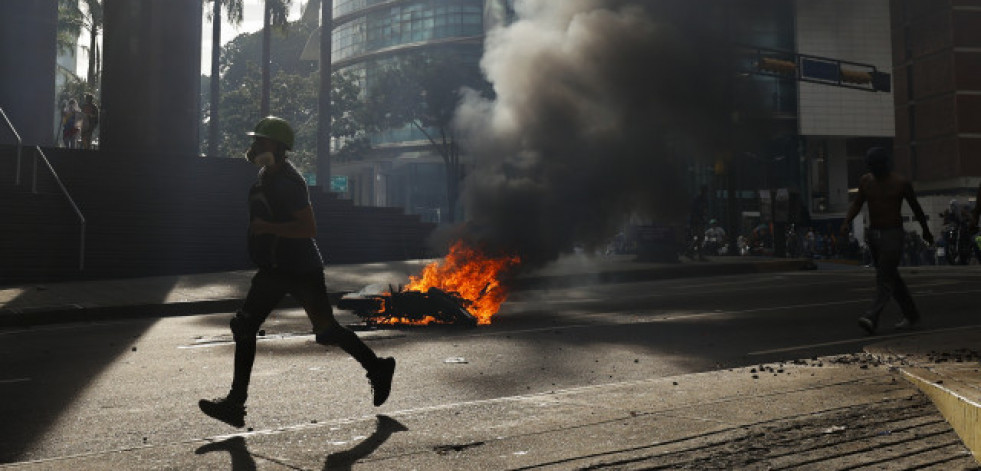 Miles de venezolanos se vuelven a manifestar contra el resultado electoral