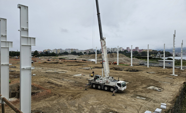 Colocados los primeros pilares de la Fábrica Digital de Bloques de Navantia