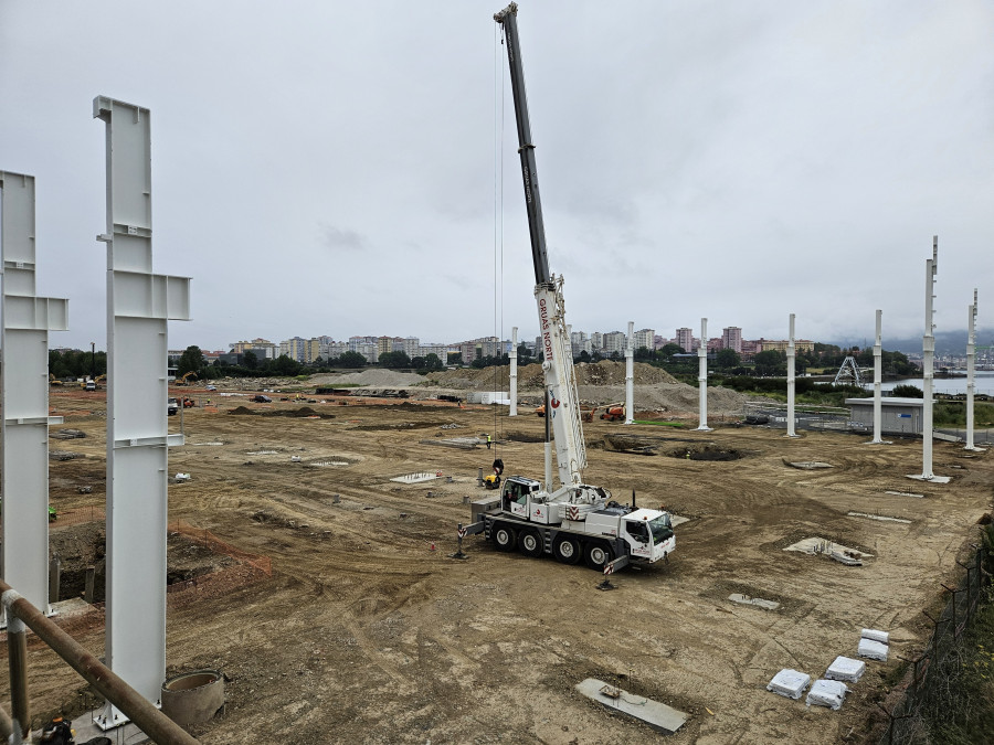 Colocados los primeros pilares de la Fábrica Digital de Bloques de Navantia