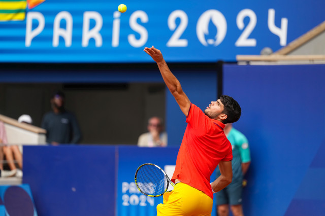 EuropaPress 6129518 carlos alcaraz spain in action against felix augeraliassime canada during mens 1