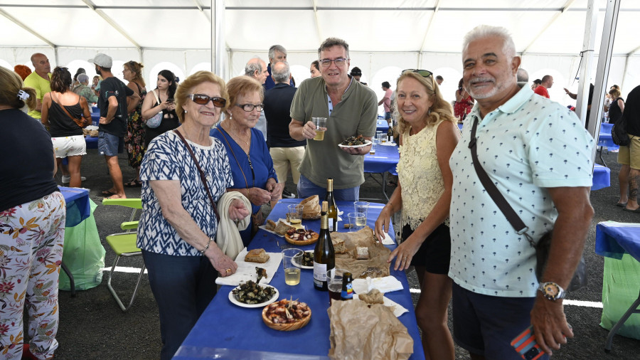 "Éxito total” de la primera jornada de la Festa do Percebe de Cedeira