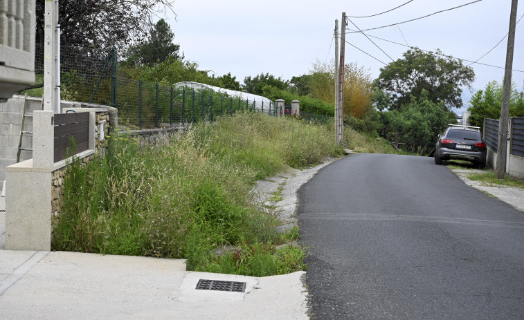 Luz verde a los desbroces dela zona rural de Ferrol tras el contrato a una nueva empresa