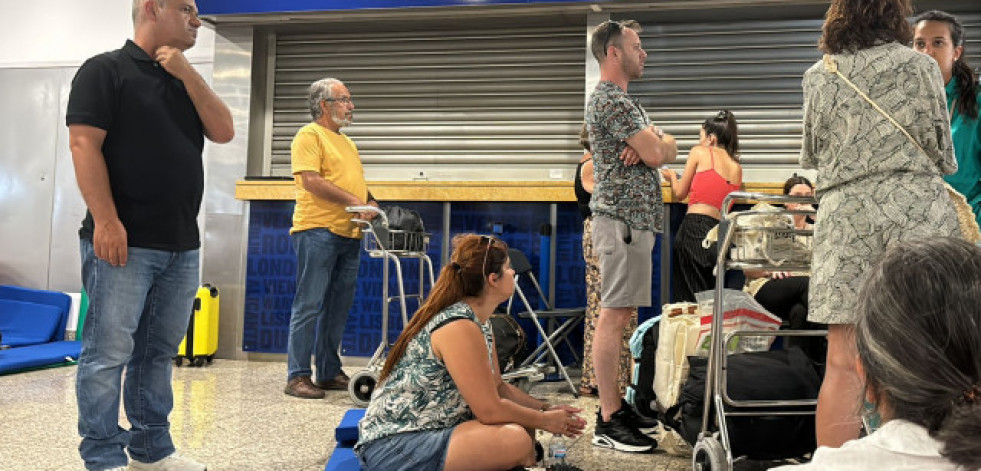 El caos continúa en el aeropuerto de Madeira con españoles atrapados desde el 15 de agosto