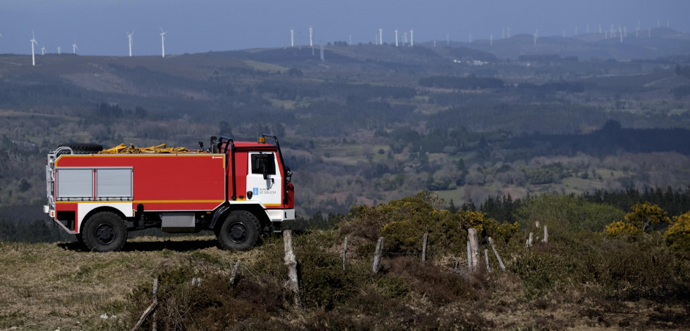 Controlado un incendio forestal en As Pontes que arrasó 9,5 hectáreas