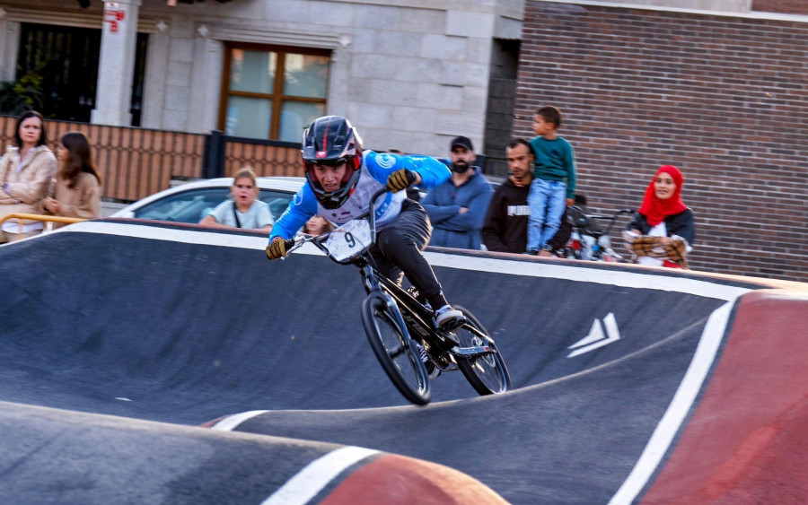 Sergio Veiga defiende su título en el Pump Track de Mugardos