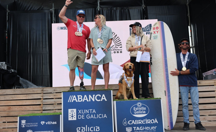 Múltiples medallistas en la competición de surf adaptado del Pantin Classic