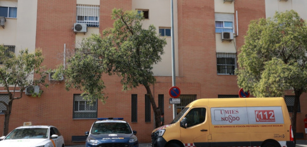 Detenido un hombre por asesinar con arma blanca a su mujer en Sevilla