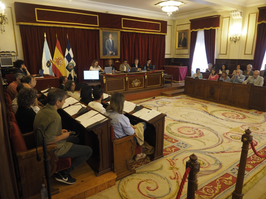 El pleno aprueba la salida de Ferrol del Eixo Atlántico pese al firme rechazo de toda la oposición