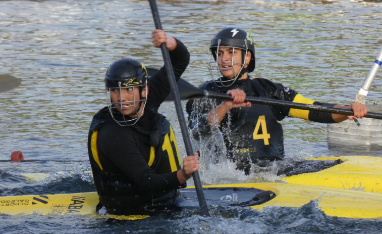 El Copacabana vuelve en el Estatal por clubes de kayak polo