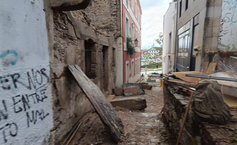 Una vivienda de Ferrol Vello que estaba siendo rehabilitada colapsa en plena madrugada