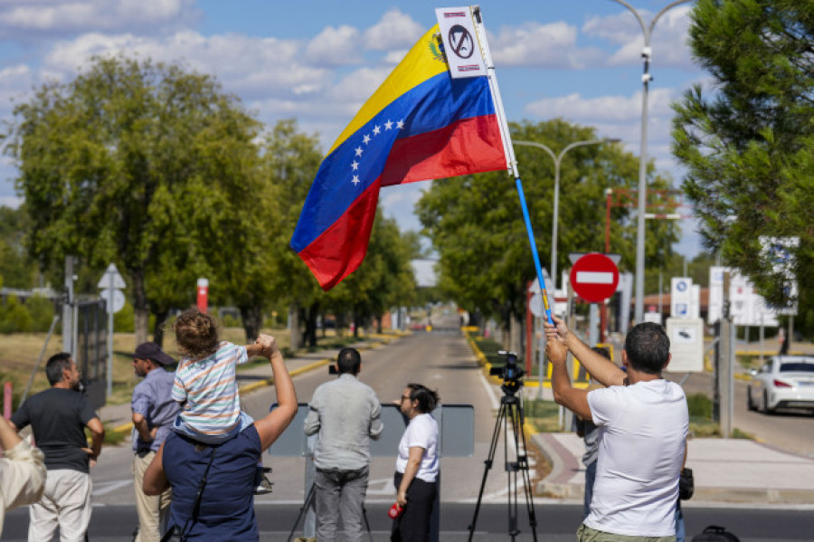 El líder opositor de Venezuela Edmundo González llega a España en busca de asilo político