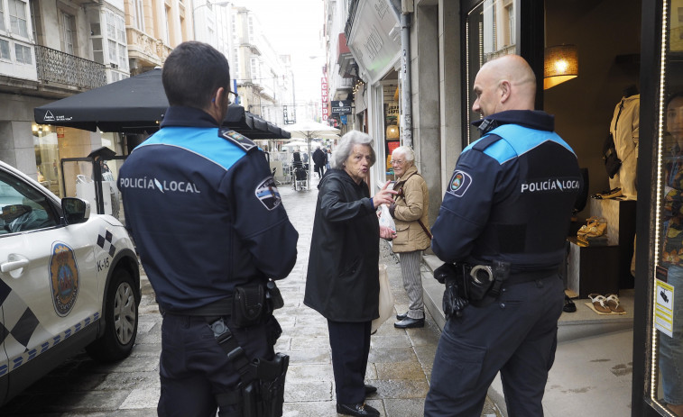 El Concello refuerza la presencia policial en las zonas de ocio nocturno de la ciudad naval