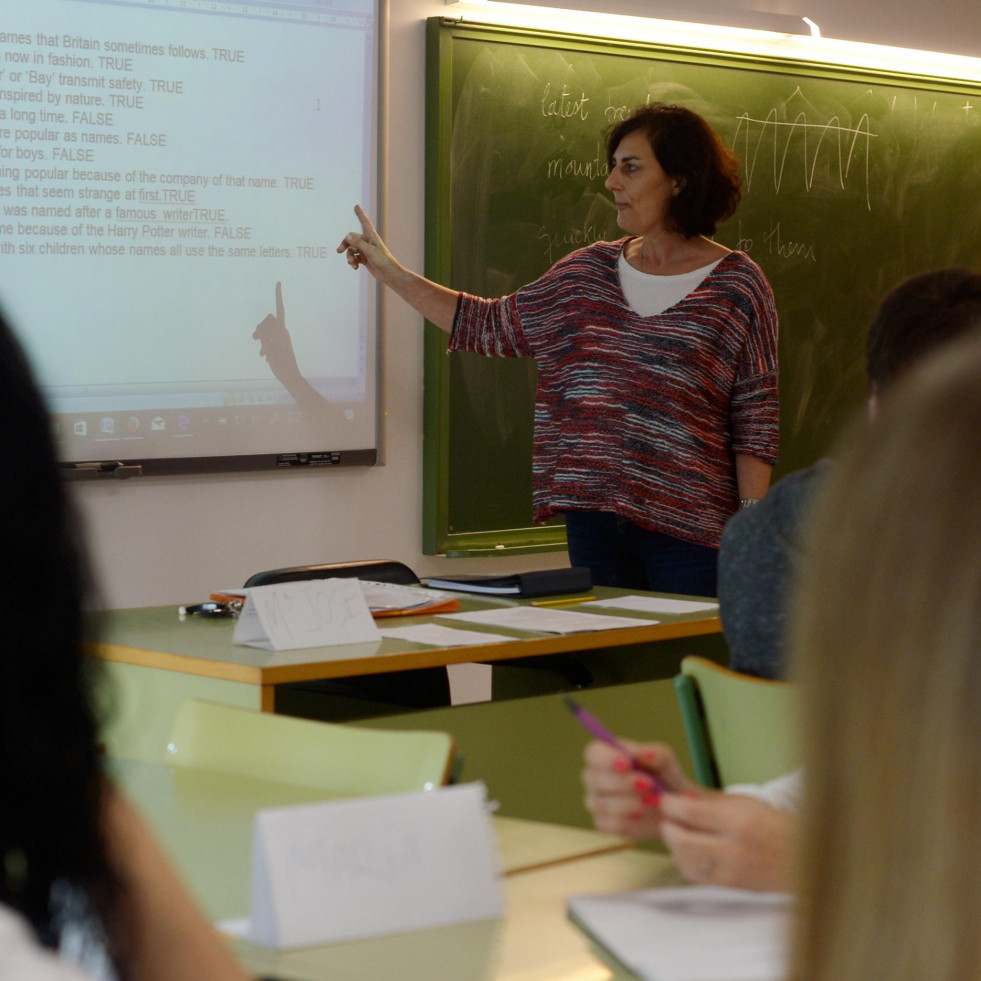 A Escola de Idiomas de Ferrol organiza unha charla informativa en Cedeira