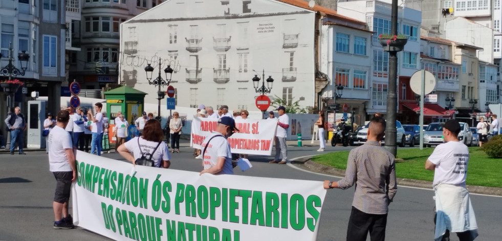 Propietarios de terrenos de las Fragas do Eume volvieron a salir a la calle en demanda de acuerdos con la Xunta