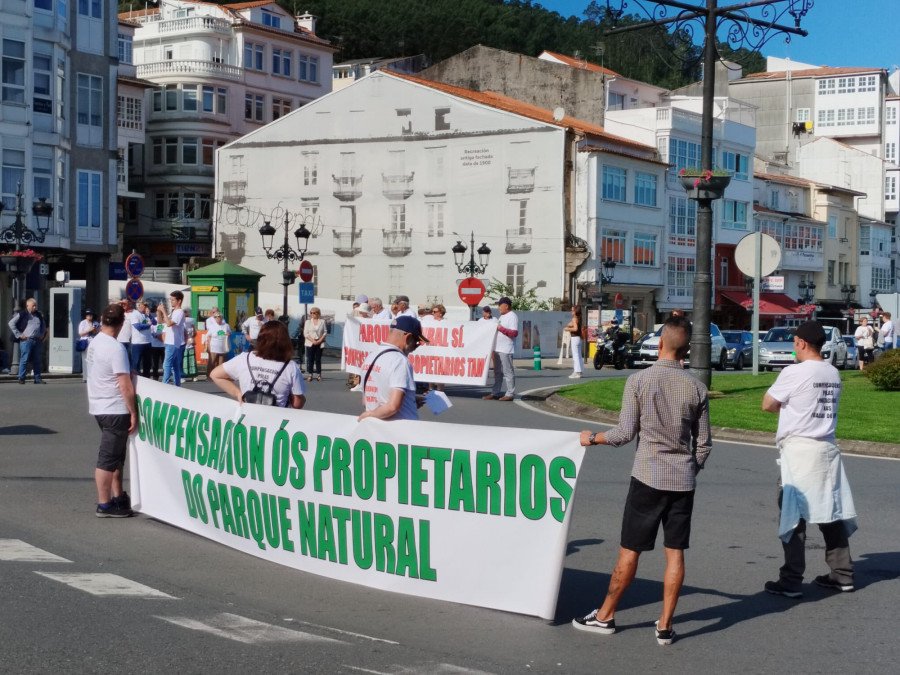 Propietarios de terrenos de las Fragas do Eume volvieron a salir a la calle en demanda de acuerdos con la Xunta