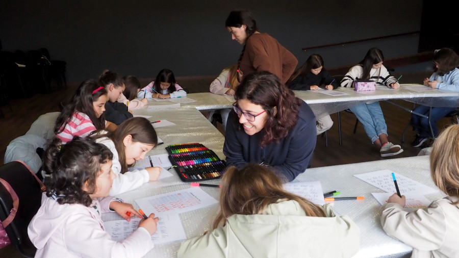 La biblioteca municipal amplía su club de lectura con un grupo de adultos