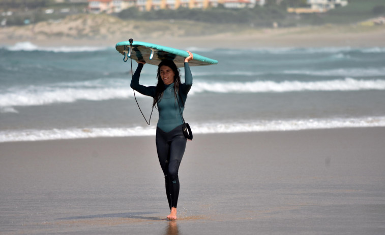 Ferrol Surf School organiza una jornada gratuita en Valdoviño