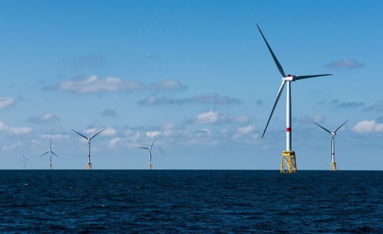 El parque de Saint Brieuc, participado por Navantia y Windar, se pone en marcha