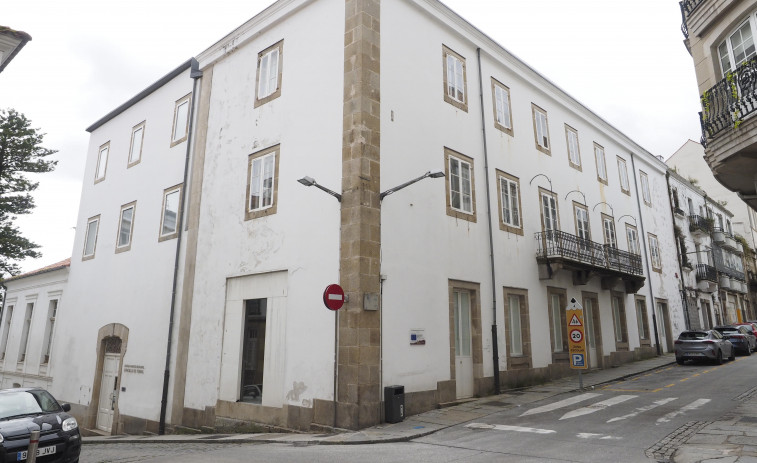 Ferrol se prepara para la época de lluvias con la puesta a punto de los edificios municipales