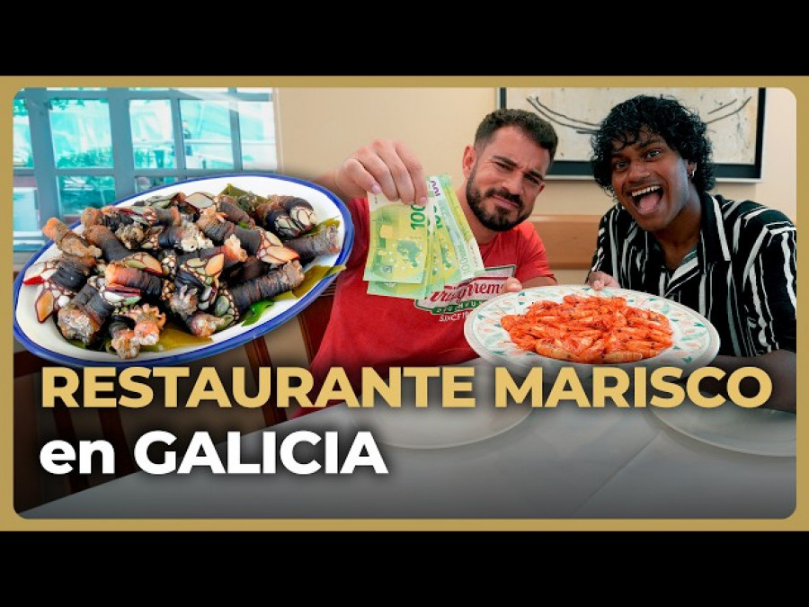 Dos youtubers alucinan con la calidad y el precio de una mariscada en Fene