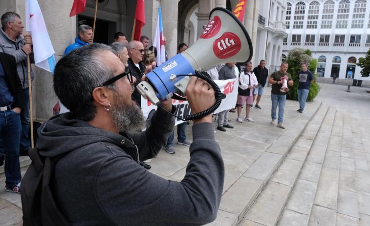 Concentraciones en A Coruña y Pontevedra en solidaridad con los trabajadores de Maitours