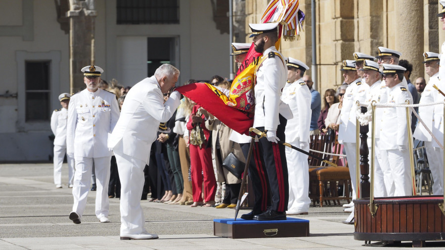 Jornada para el agradecimiento, los homenajes y el recuerdo en el Arsenal de Ferrol