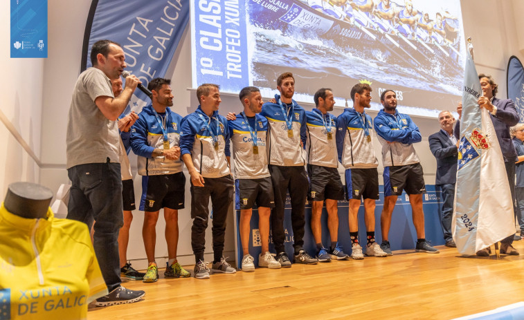 Orgullo aresano y cedeirés en la clausura de la Liga Galega de traiñeiras