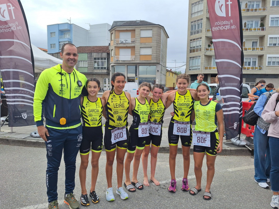 Plata para las triatletas de la villa en el Gallego arousano de contrarreloj