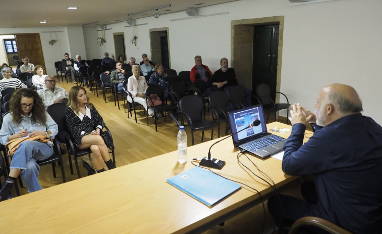 Charla en Pontedeume para celebrar declaración del torreón como BIC