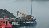 Os traballos de dragado en dúas zonas do porto cariñés comezarán o vindeiro luns