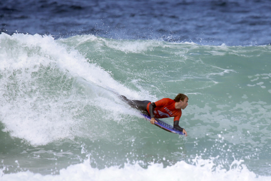 Bruno Martín, campeón gallego de bodyboard: “En Ferrol se podría hacer un campeonato en cada playa”