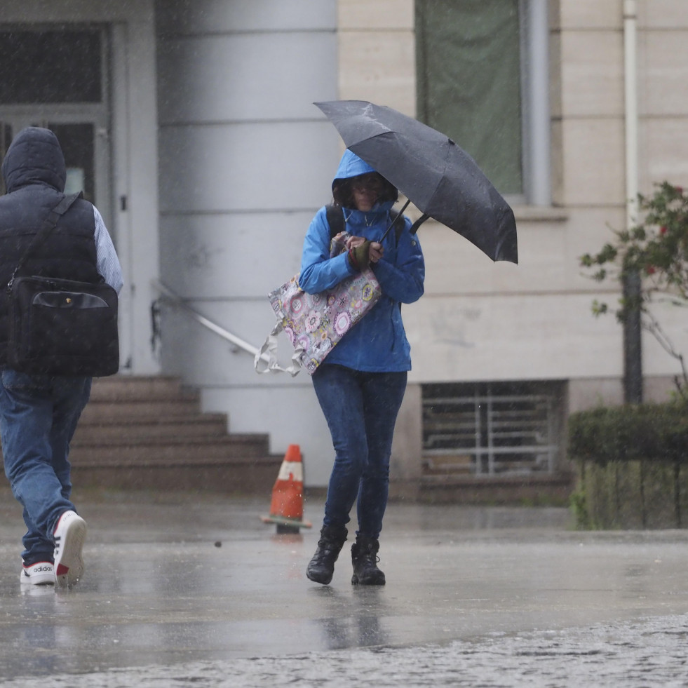 El Concello de Ferrol llama a extremar la precaución por fuertes vientos de hasta 140 kilómetros por hora