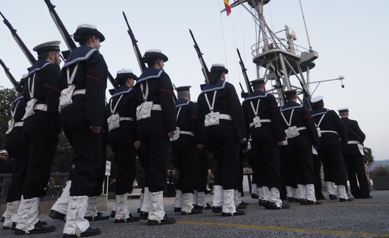 La Armada celebra un nuevo arriado de bandera en el Palacio de Capitanía este viernes